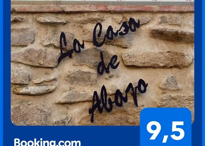 La Casa De Abajo